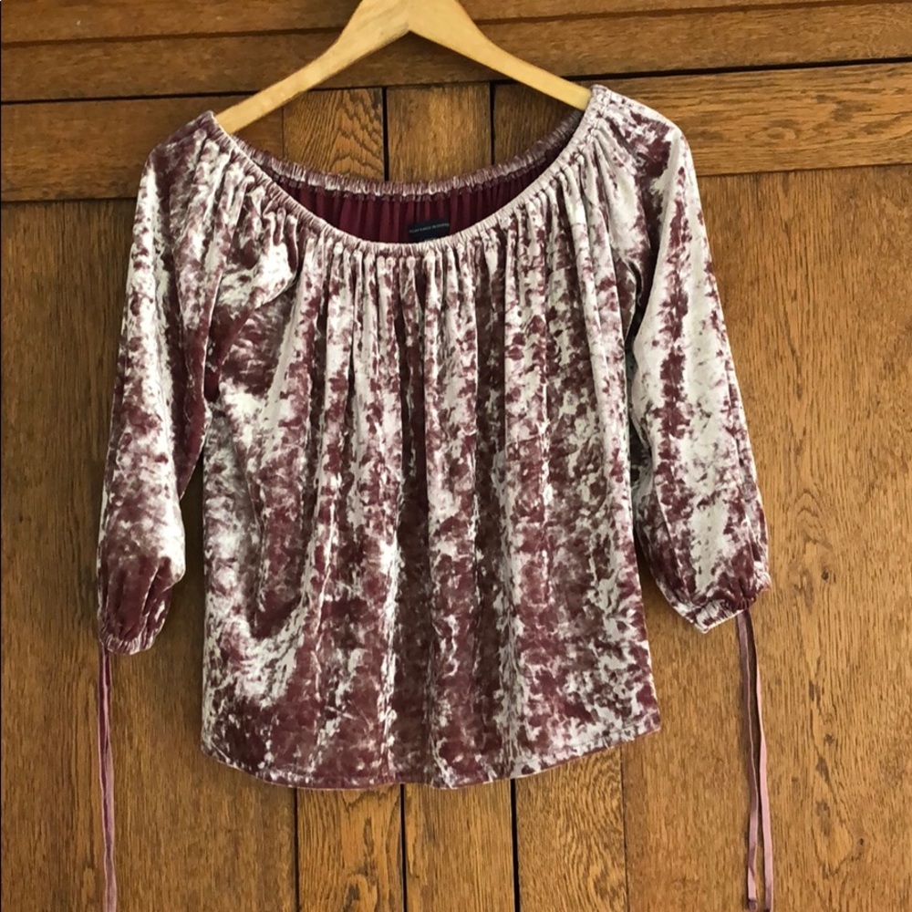 American Eagle velour top